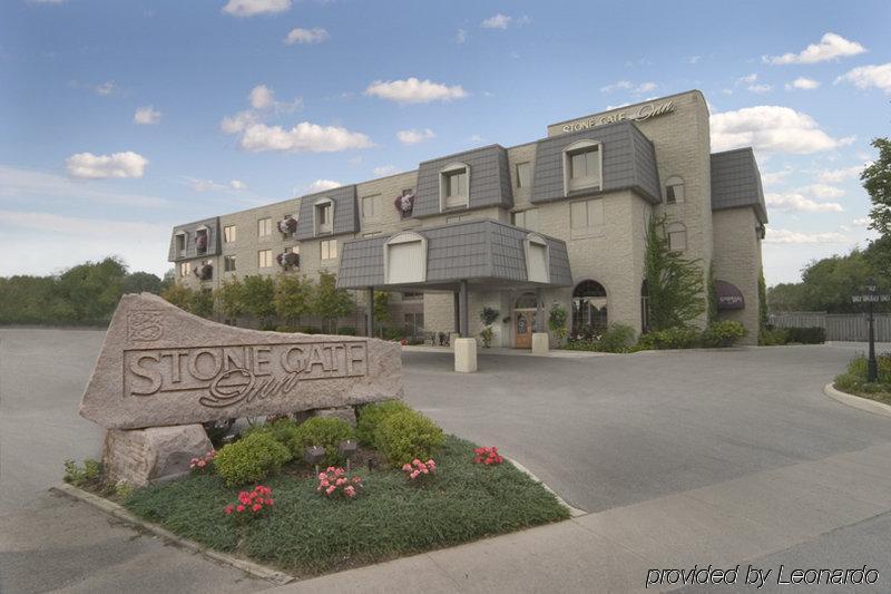 אוריליה Stone Gate Inn מראה חיצוני תמונה